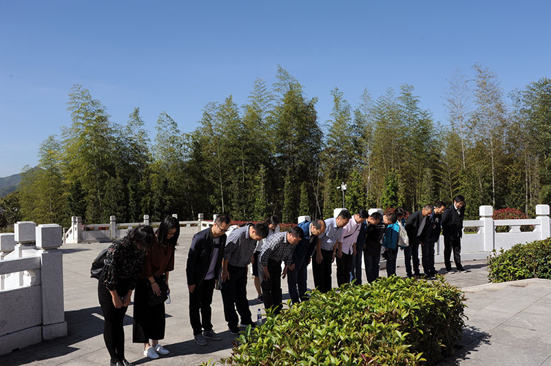 BET体育官方「中国」有限公司党支部组织党员干部赴古田参观学习